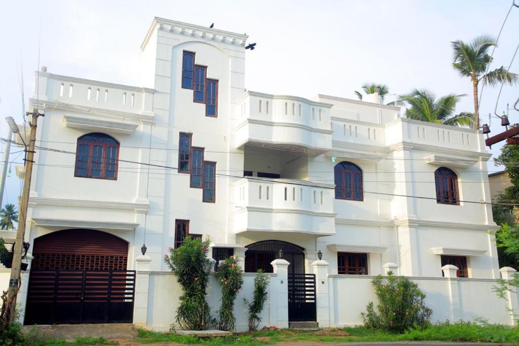 Mp Villa - Lovely Furnished Appartment Pondicherry Dış mekan fotoğraf